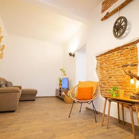 Domo Antiga, Nuovo Nel Centro Storico Apartament